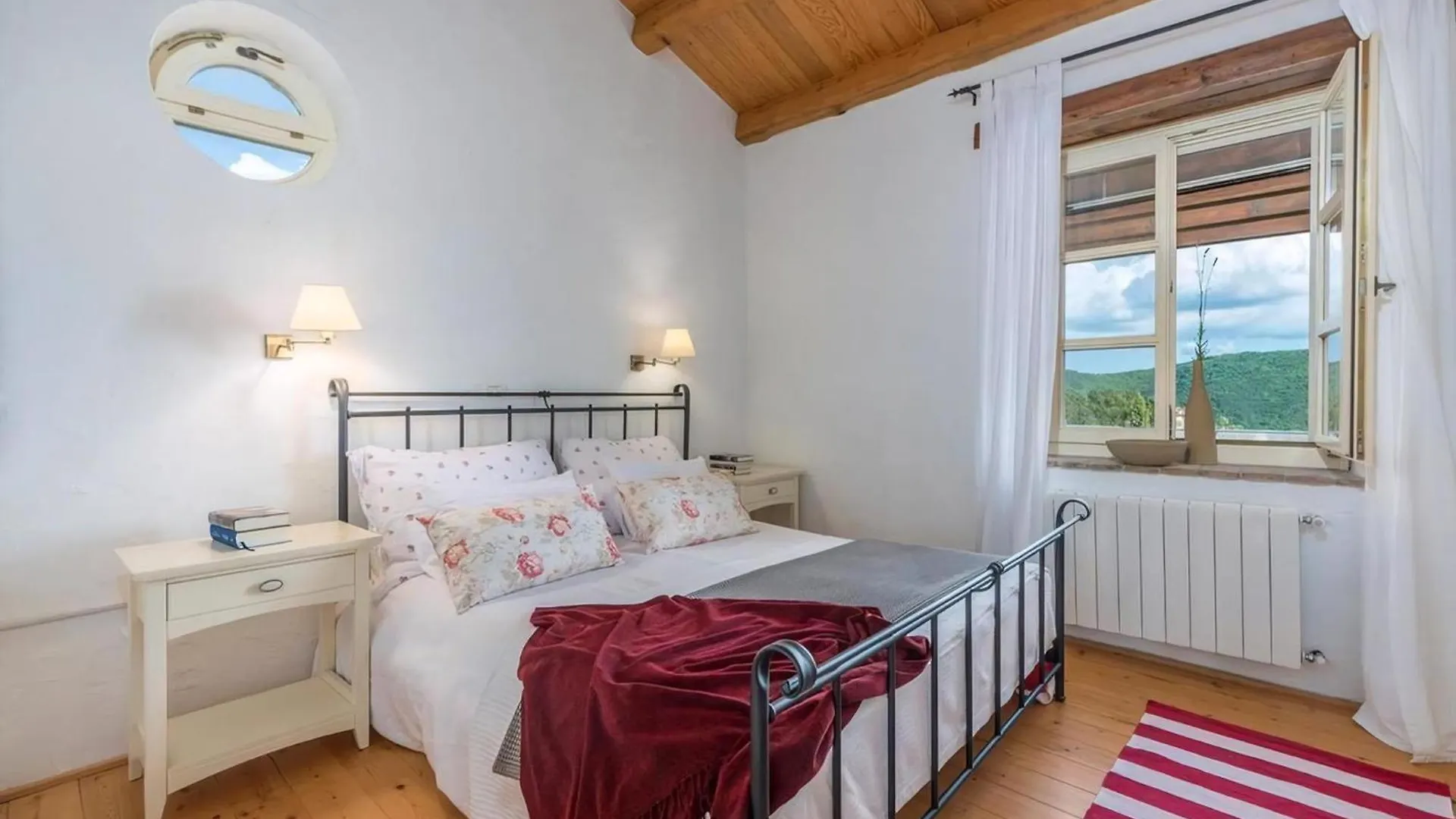 Ferienhaus In Sovinjak Mit Grill, Garten Und Terrasse Buzet 0*,